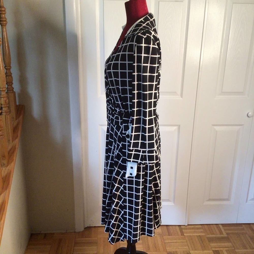 Jones New York Wrap dress sz 10 *Gorgeous* - Picture 3 of 5